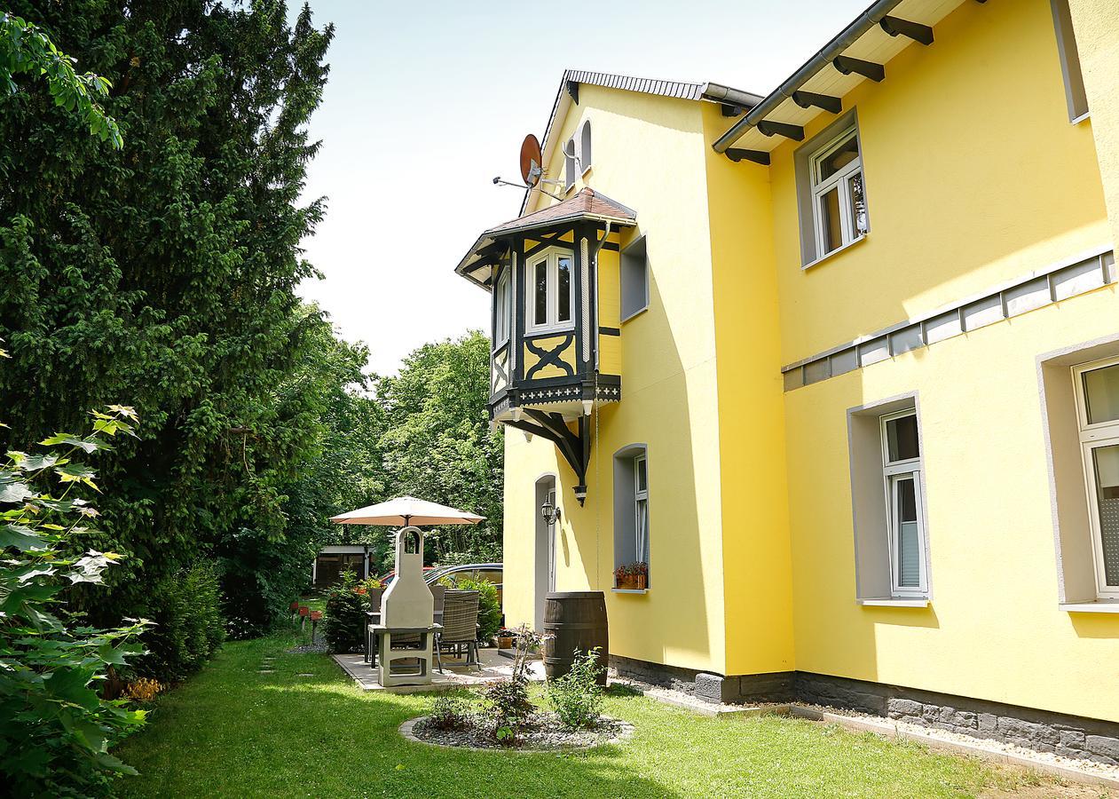 Haus Eveline - Ferienwohnungen Unterhalb Der Wartburg - ไอเซนัค ภายนอก รูปภาพ